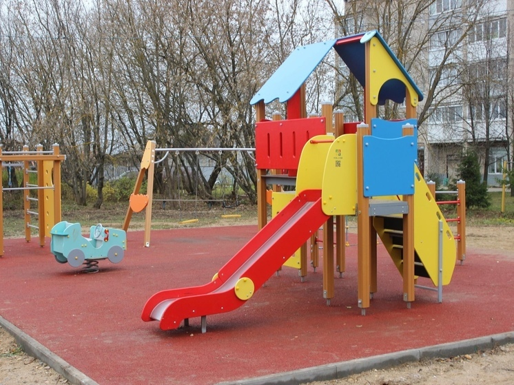 Ярославцам предложили обустроить детские площадки во дворах на собственные деньги