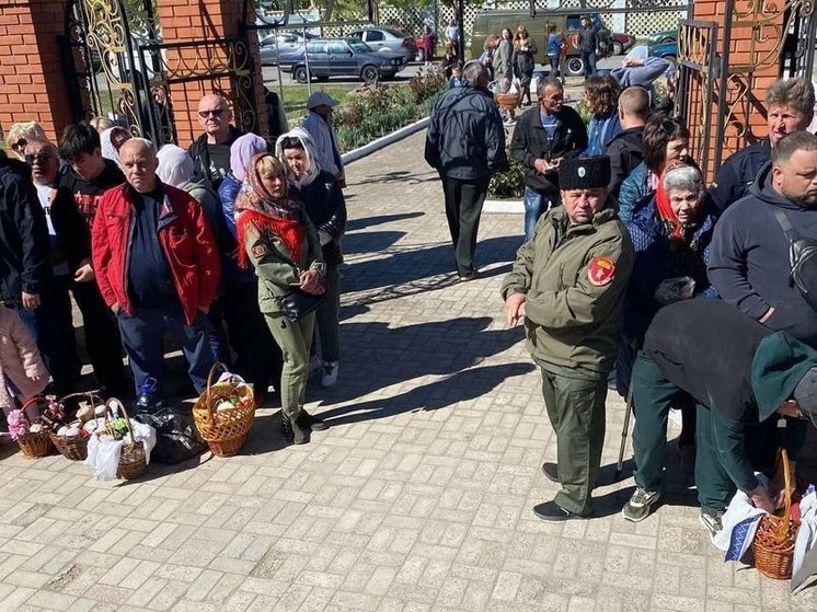 Казаки наряду с силовиками охраняли порядок на пасхальных торжествах в Бердянске