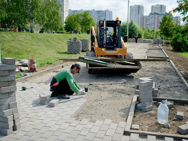 Тротуары в центре Кирова обещают замостить к Дню города