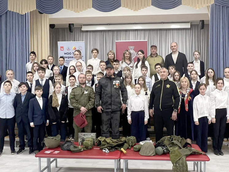 Время правды: «Добровольцы Донбасса» продолжают реализацию патриотической программы