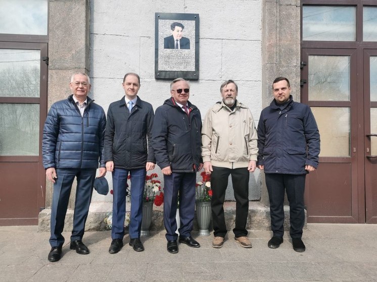 На главпочтамте Архангельска установлена мемориальная доска