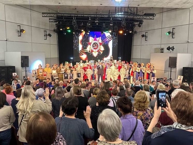 В столице Хакасии прошел театрализованный концерт в честь Дня Победы