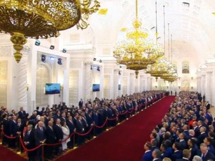 Губернатор Хабаровского края посетил инаугурацию Президента России