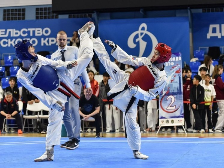 Сахалинские тхэквондисты взяли 45 медалей на турнире ДФО