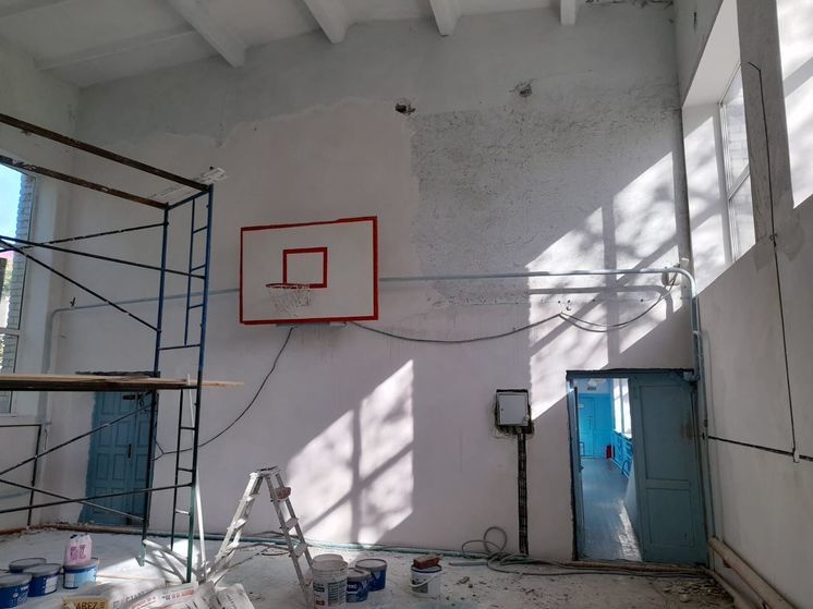 В поселке Нижнезольском Георгиевского округа отремонтируют школьный спортзал