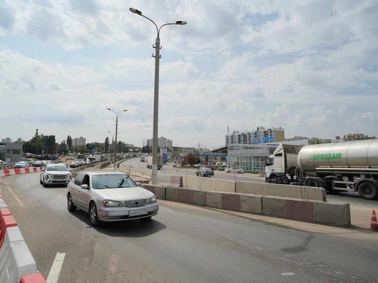 В Волгограде скорректировали схему дорожного движения транспорта 9 мая