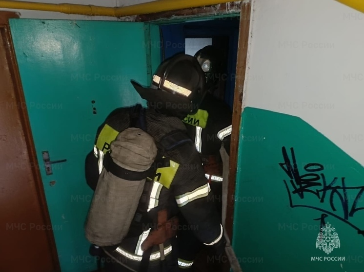 В Орле из-за пожара в многоквартирном доме эвакуировали 10 человек