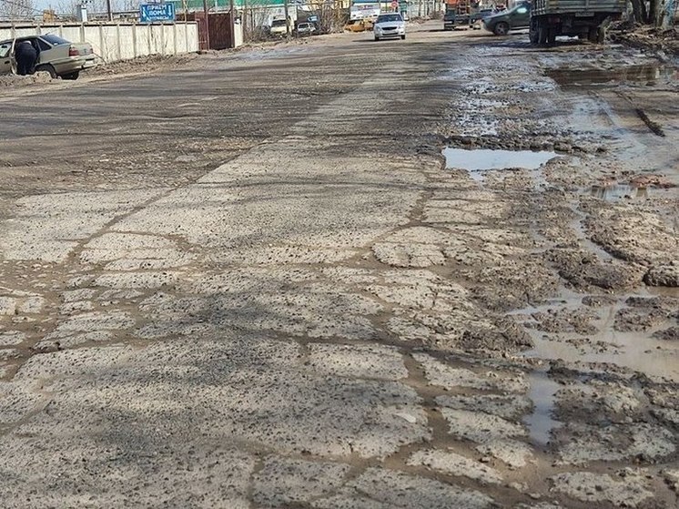 Депутат назвал причину разрушения орловских дорог