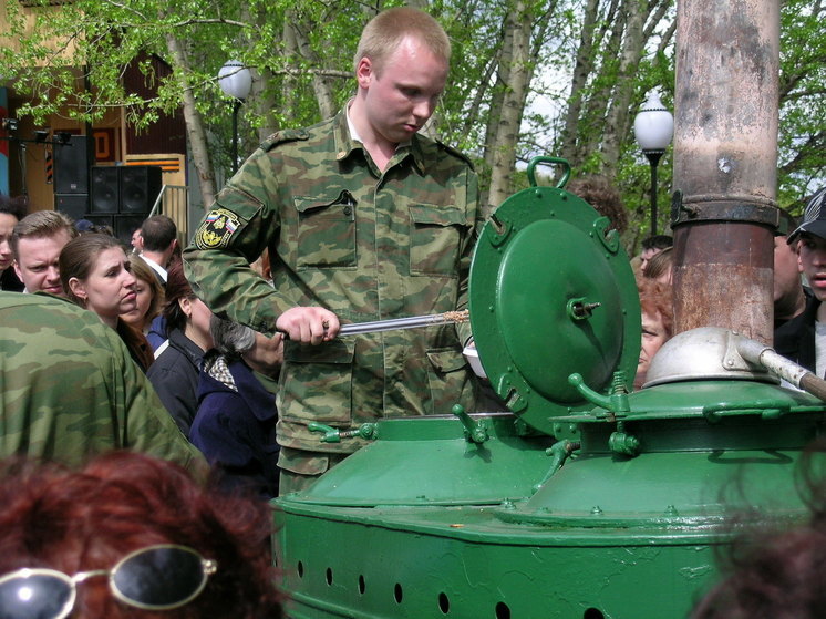 Порядка 100 полевых кухонь развернут на 9 мая в Подмосковье