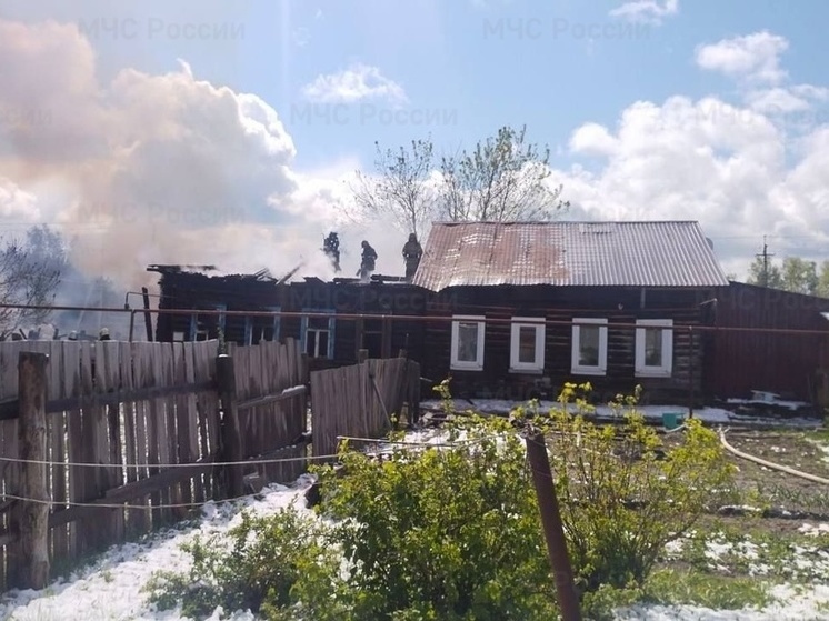 В поселке Великодворский Гусь-Хрустального района сгорел дом