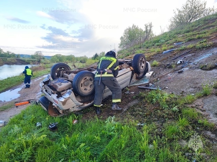 Под Калугой погиб водитель опрокинувшегося авто