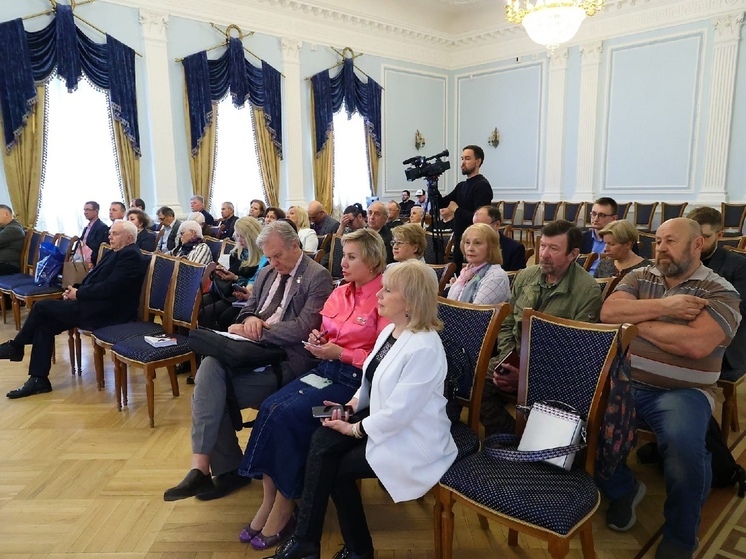 Союз писателей представил в Великом Новгороде литературный журнал «Александръ»