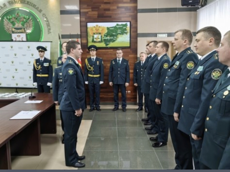 Сотрудники Смоленской таможенники приняли присягу