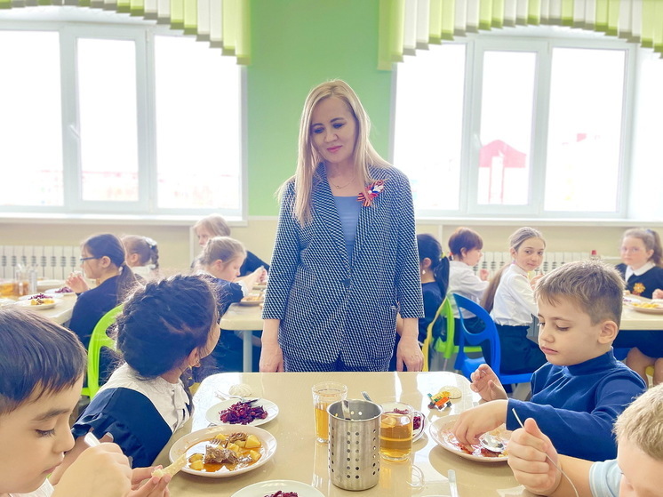 Ямальских школьников кормят как в ресторане