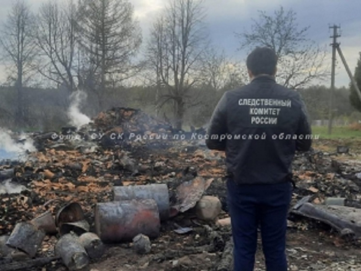 Костромские трагедии: 78-летний пенсионер погиб при пожаре в Буйском районе