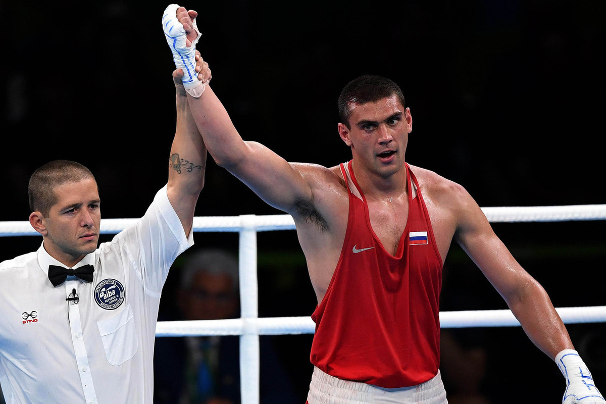 Российский боксер хочет дебютировать в кулачных боях