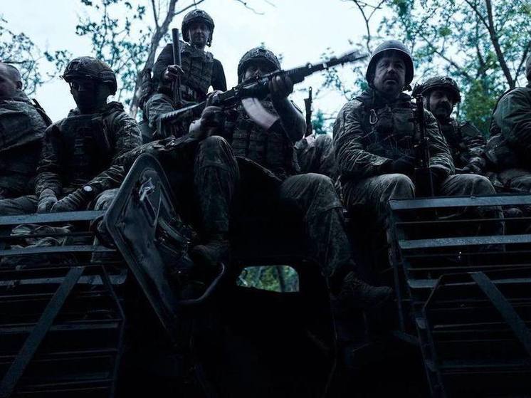 Россия имеет достаточно военных для наступления на Сумы и Харьков, чтобы оттянуть Вооруженные силы Украины с основных зон боевых действий, заявил отставной украинский генерал Сергей Кривонос