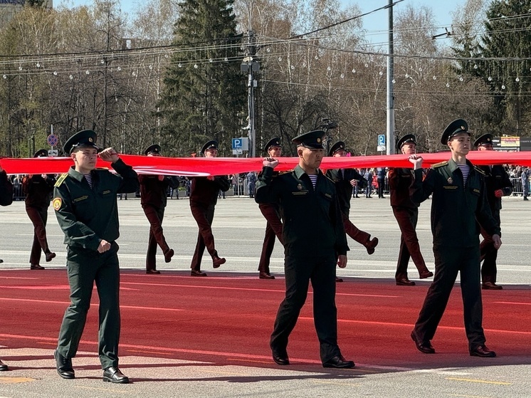 На главной площади Новосибирска прошел Парад Победы-2024