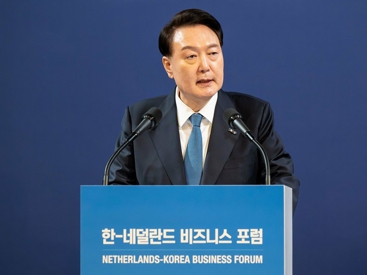 Президент Южной Кореи заявил, что у Сеула нет планов поставлять оружие Киеву
