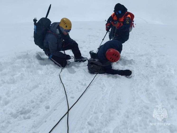 Иркутского альпиниста эвакуировали с Эльбруса из-за горной болезни