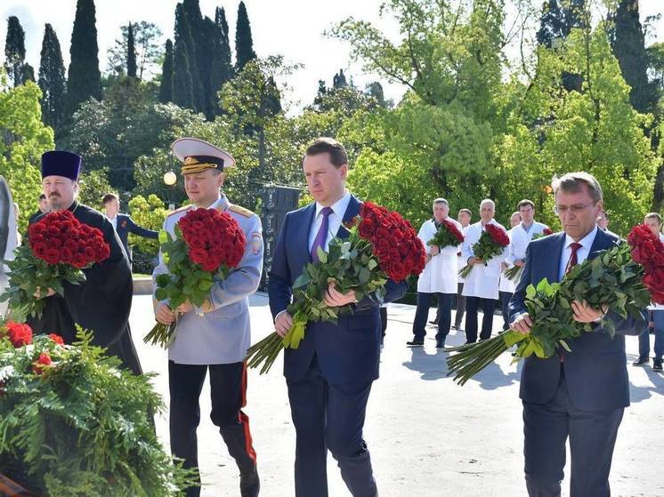 Алексей Копайгородский поздравил жителей и гостей Сочи с Днём Победы