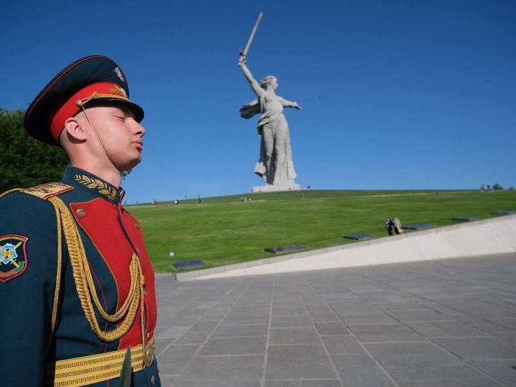 Сталинград широко встречает День Победы 9 мая