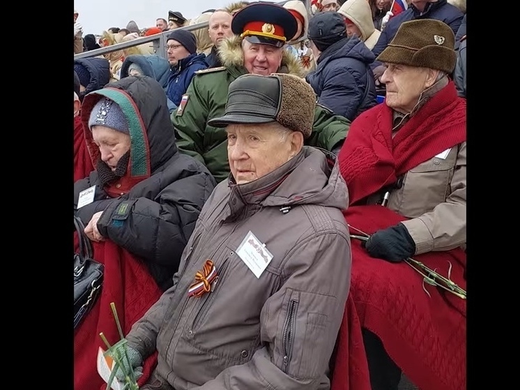 Погода не помешала проведению Парада Победы в Архангельске