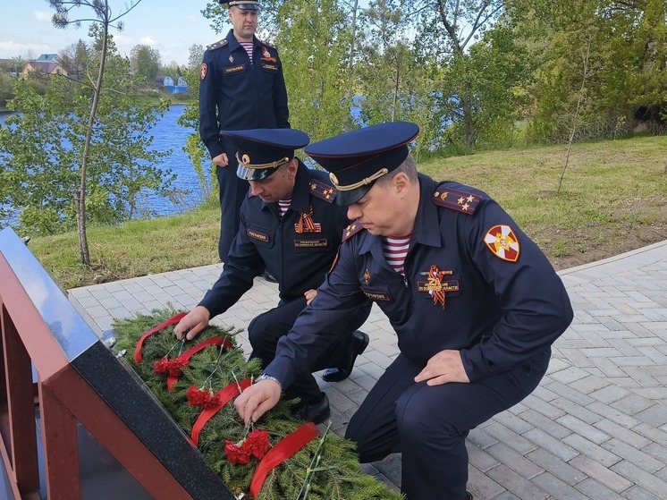 Псковские росгвардейцы почтили память героев Великой Отечестенной войны