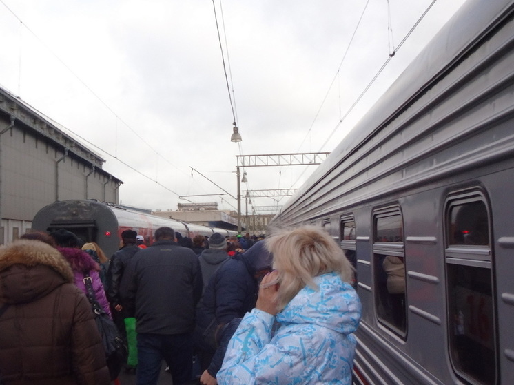 Движение двух электричек ограничено на три дня в Саратовской области