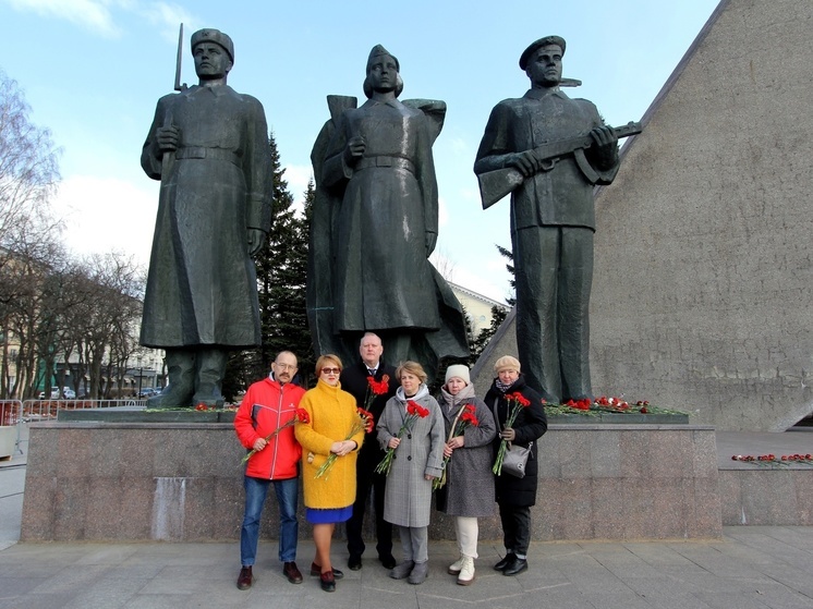 Медики Архангельской области почтили память героев