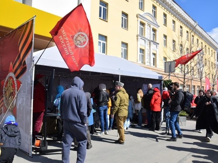 В День Победы в центре Петрозаводска открылась площадка «Бессмертный полк. Карелия»