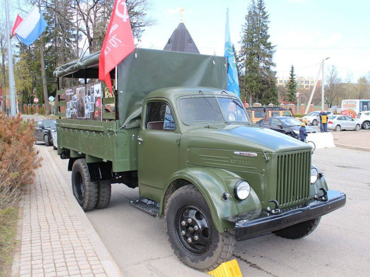 «Газик» Тихвинской ветстанции проехал сегодня по своему военному маршруту