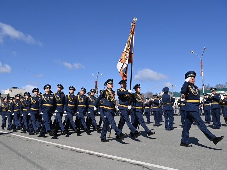 Глава Карелии открыл Парад в честь 79-й годовщины Великой Победы
