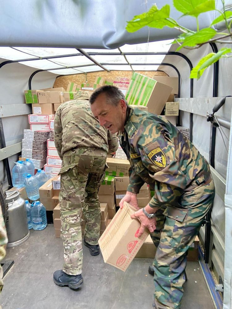 Накануне Дня Победы орловским бойцам доставили гуманитарную помощь