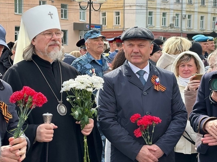 Сенатор Игорь Мурог в День Победы встретился с ветеранами в Рязани