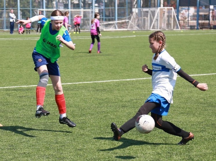 Турнир по футболу среди девочек прошел в Хабаровске