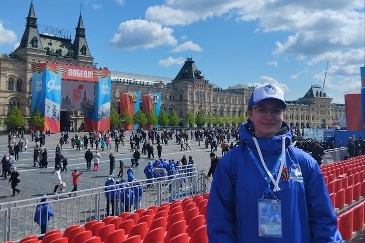 Студентка Костромского университета помогала в организации Парада Победы в Москве