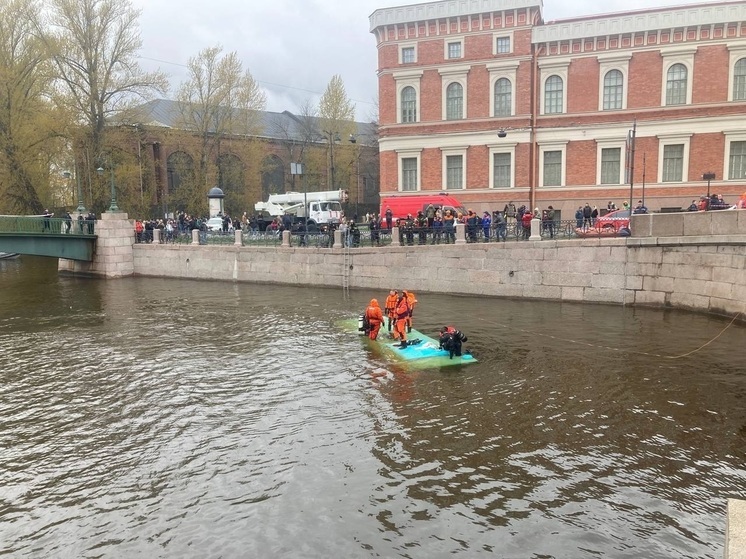 Водитель упавшего в реку автобуса сел за руль после 20-часовой смены