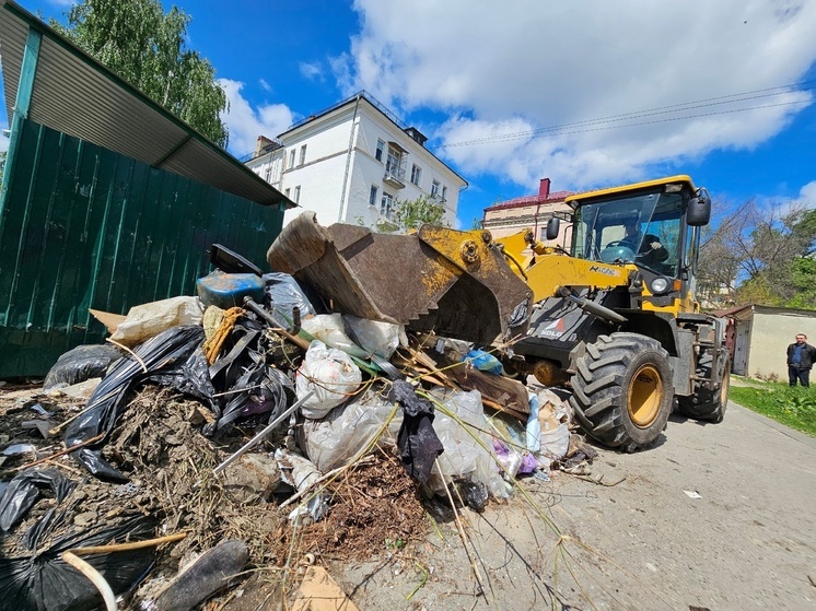 За неделю со 166 свалок Тамбова вывезли более 4,5 тысяч кубометров мусора