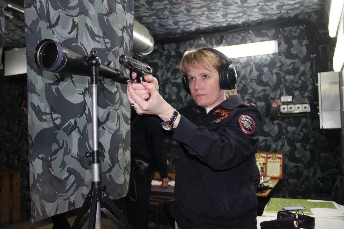 В Костроме прошли соревнования сотрудников МВД по стрельбе из табельного оружия  