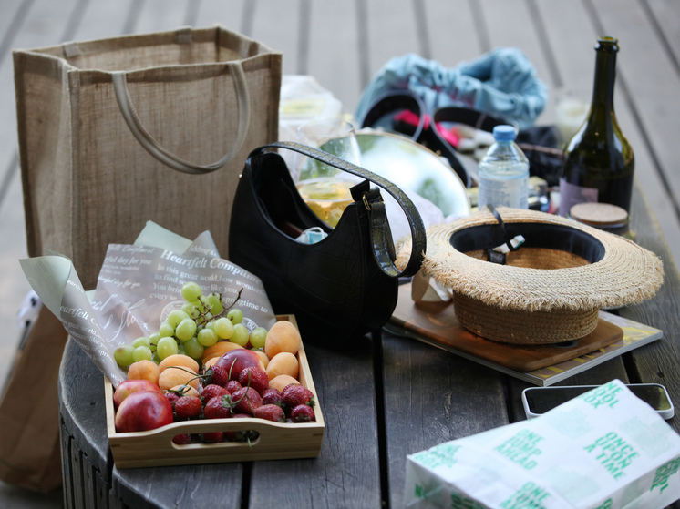 Минздрав Подмосковья советует отказаться от майонеза и яиц на природе