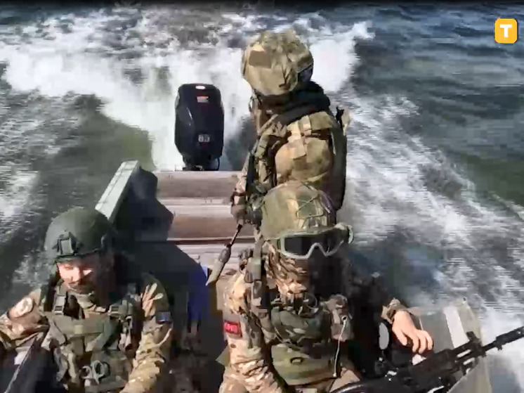 Морпехи тренировались форсировать реку и держать плацдарм на Херсонщине