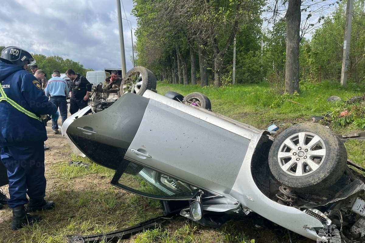 Под Орлом в результате аварии перевернулась одна из машин - МК Орел