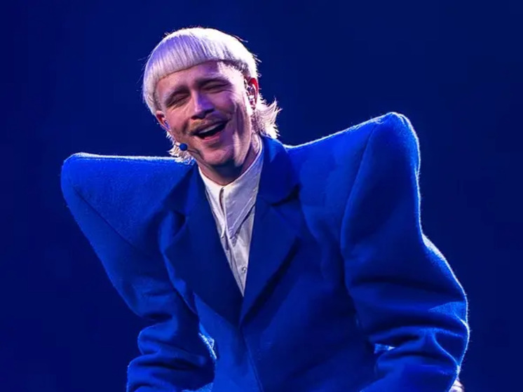 Представителя Нидерландов Йоста Кляйна отстранили от финала "Евровидения" за угрожающий жест