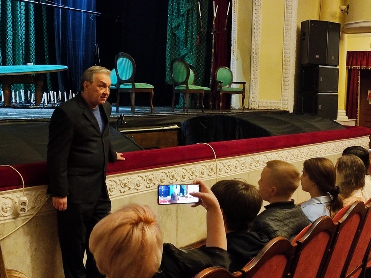 В Серпухове школьники стали гостями театральной встречи