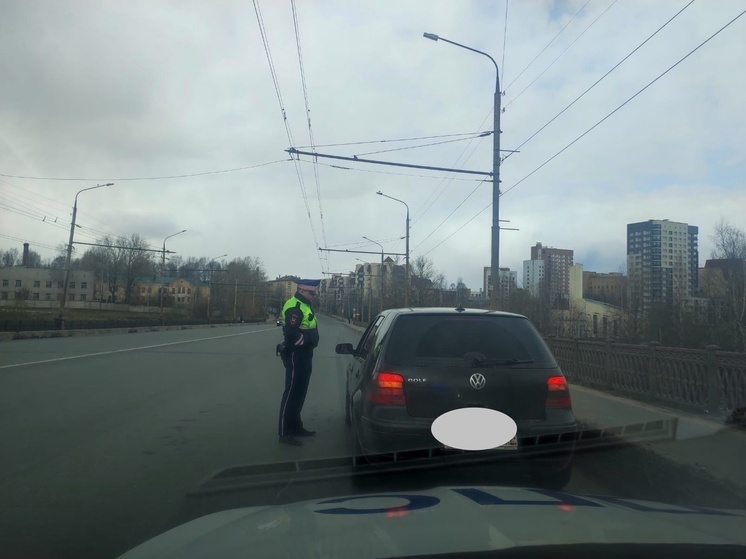 Пятьсот водителей затонированных авто получили штраф в Петрозаводске