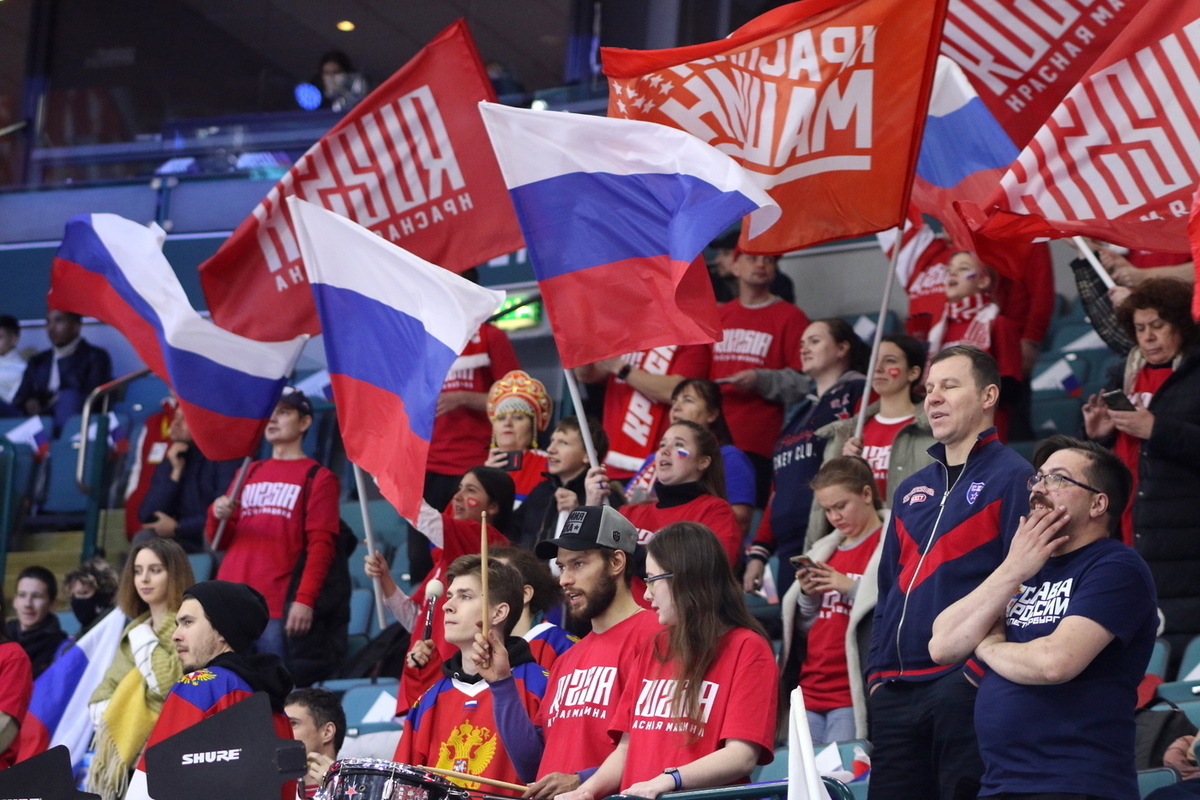 На ЧМ по хоккею в Чехии запретили приносить флаги России и Белоруссии