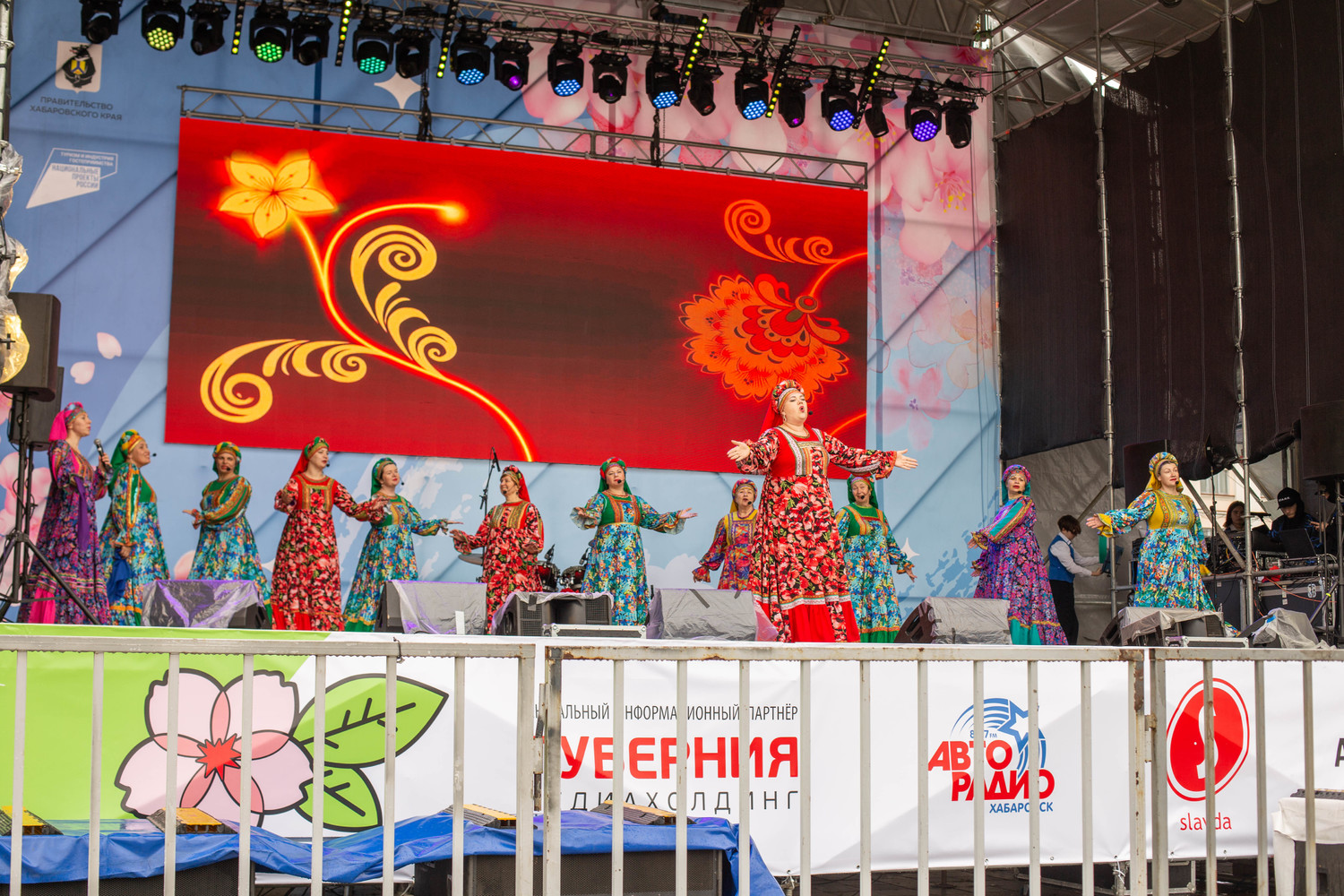 Фестиваль «Амурфест-2024» прошел под дождем в Хабаровске: фото