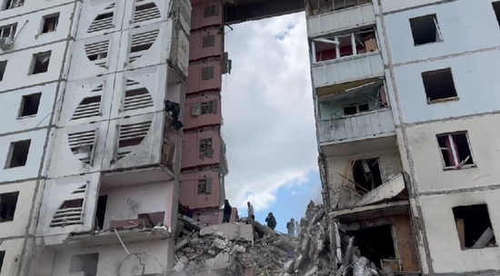 В Белгороде обрушился многоэтажный дом в результате прямого попадания снаряда ВСУ: видео