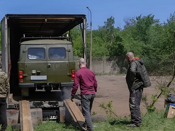 Первую партию груза, отправленную из Архангельской области, доставили в ЛНР